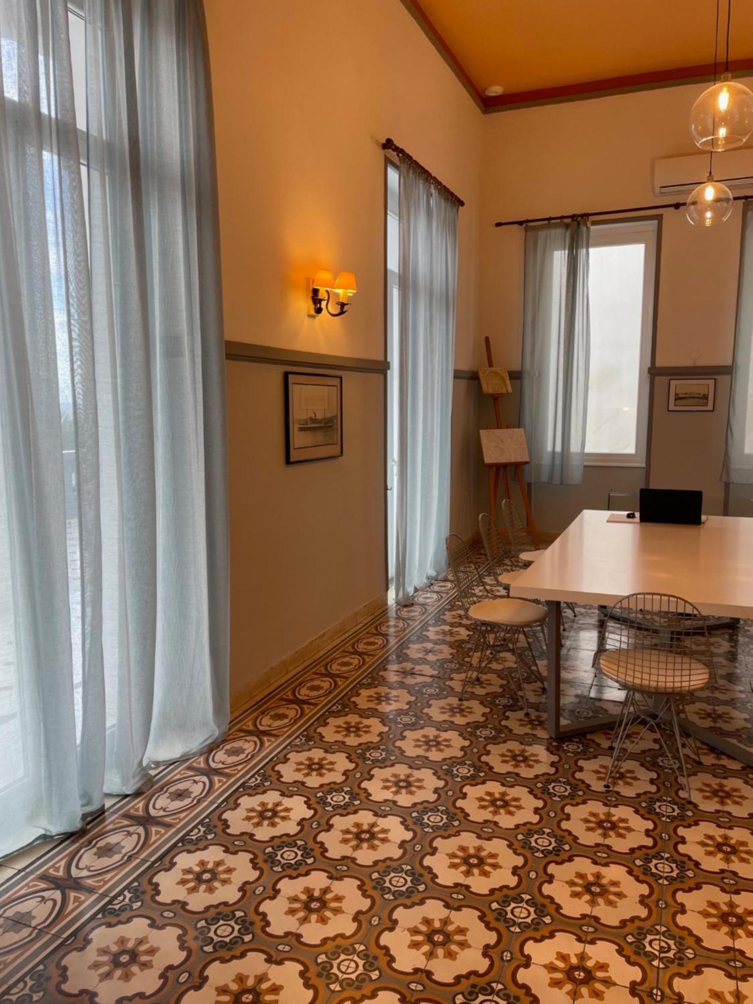 Tinion Urban Hotel Tinos Ngoại thất bức ảnh