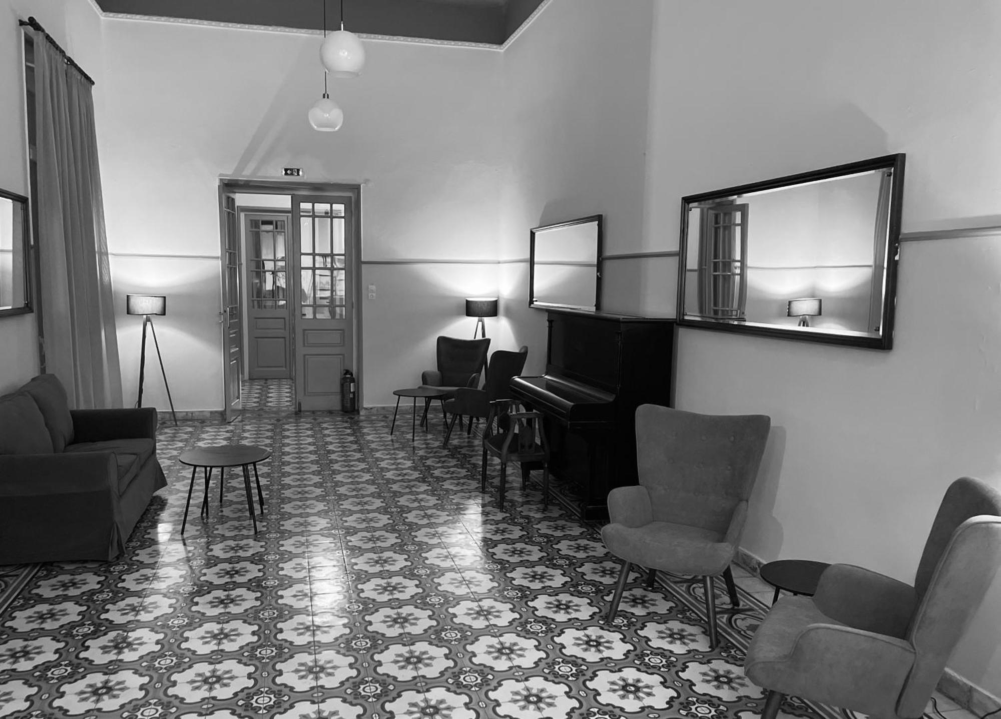 Tinion Urban Hotel Tinos Ngoại thất bức ảnh