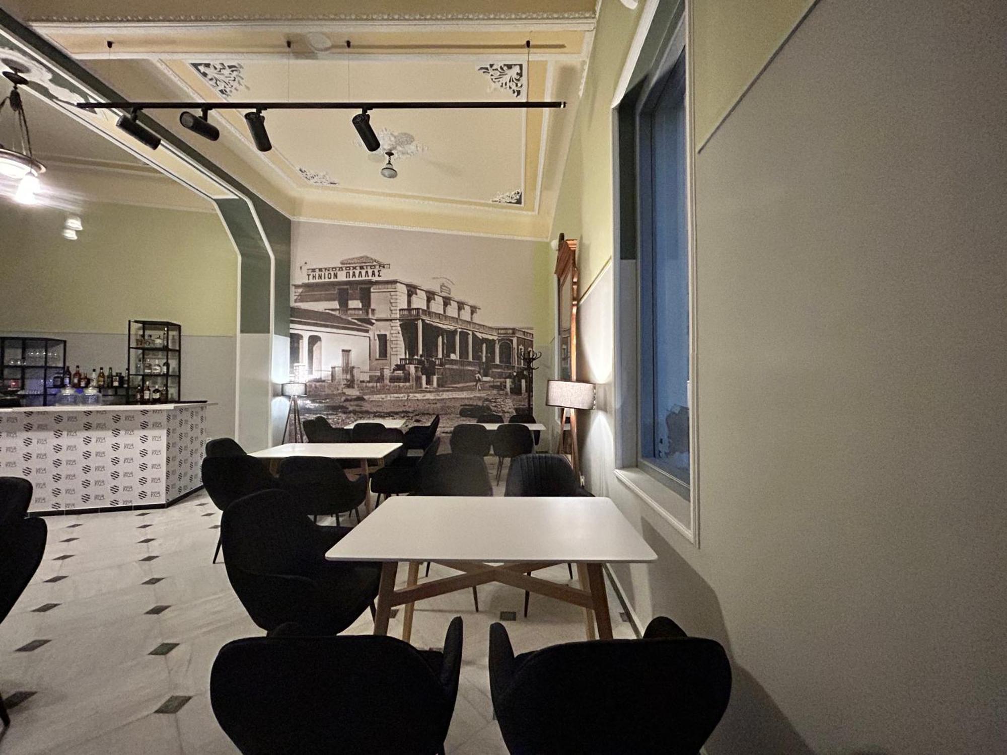 Tinion Urban Hotel Tinos Ngoại thất bức ảnh