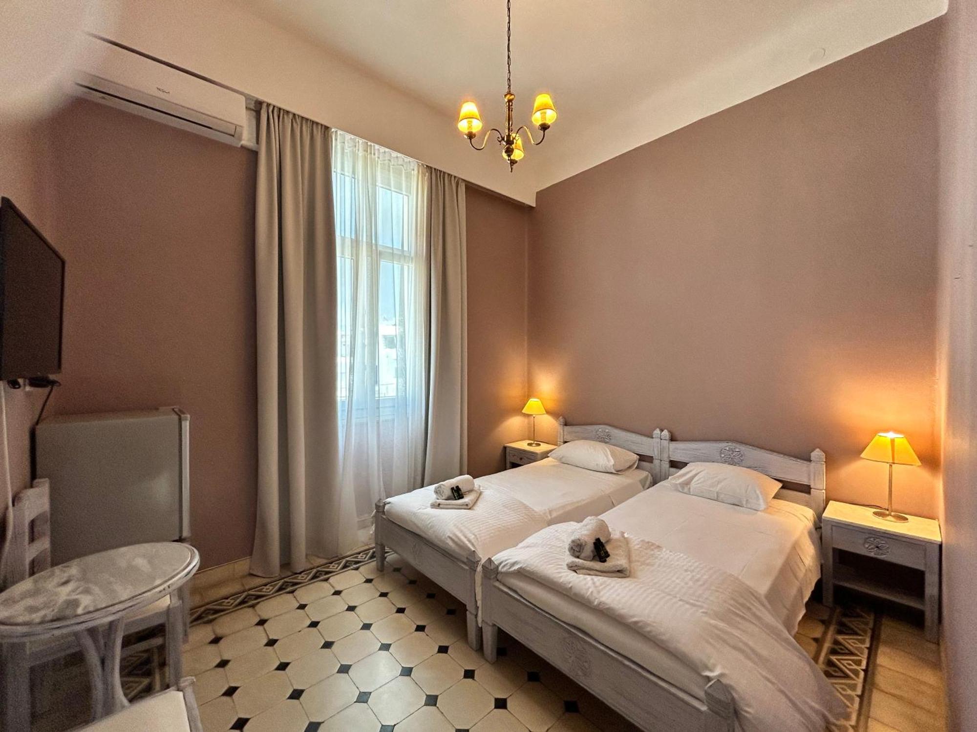 Tinion Urban Hotel Tinos Ngoại thất bức ảnh