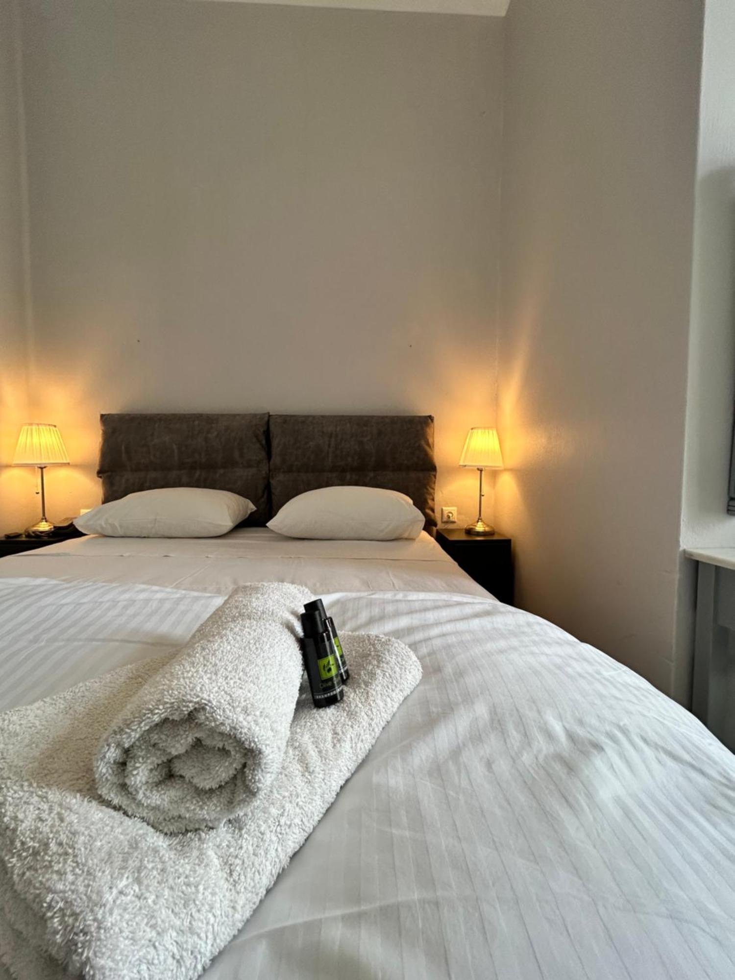 Tinion Urban Hotel Tinos Ngoại thất bức ảnh