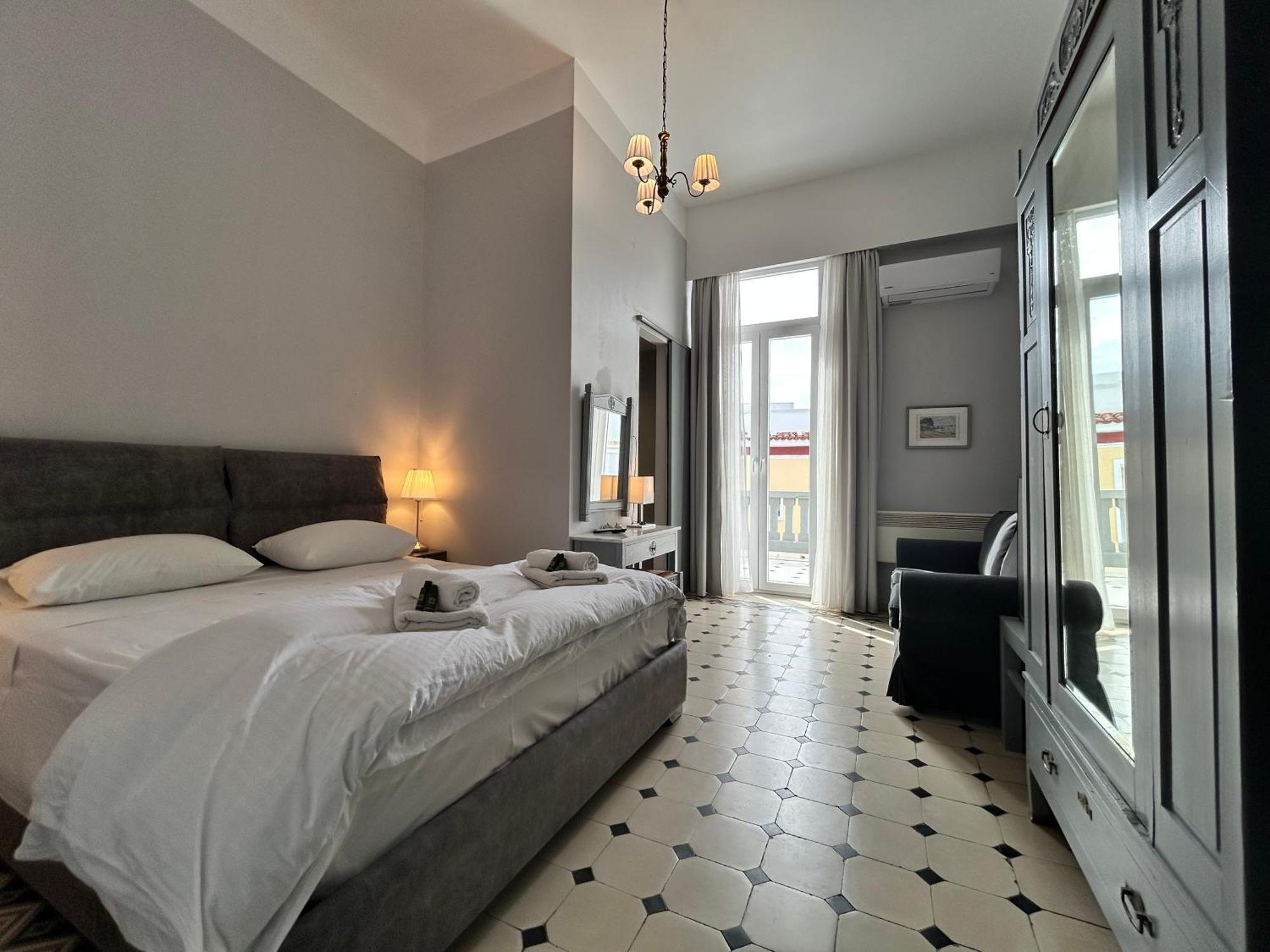 Tinion Urban Hotel Tinos Ngoại thất bức ảnh