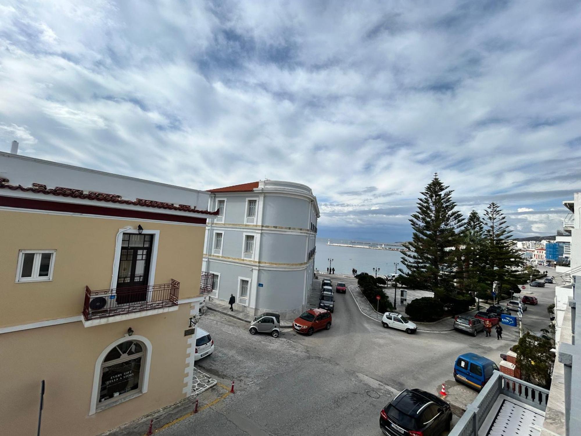 Tinion Urban Hotel Tinos Ngoại thất bức ảnh